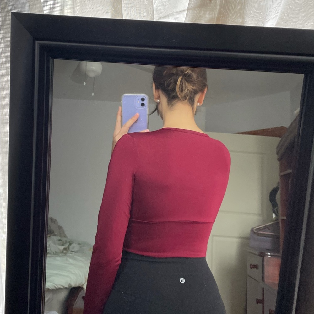 SHEIN athletic long sleeve crop top NWOT - Picture 4 of 4